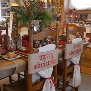 Rustic Burlap Christmas Table Decorations