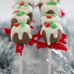 Christmas Marshmallow Pops