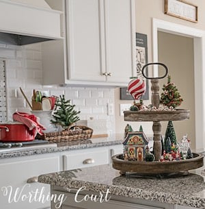 Cool 25 Christmas Decorations For Kitchen