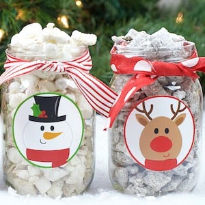 Christmas Muddy Buddies