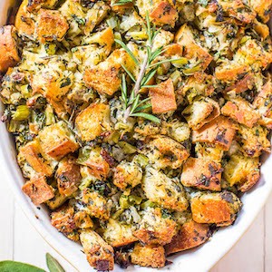 Classic Traditional Thanksgiving Stuffing