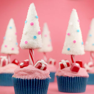 Candy Cane Christmas Tree Cupcakes