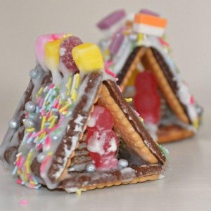 No Bake Mini Gingerbread Houses for kids