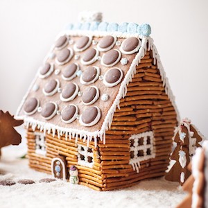 Gingerbread Rustic Log Cabin