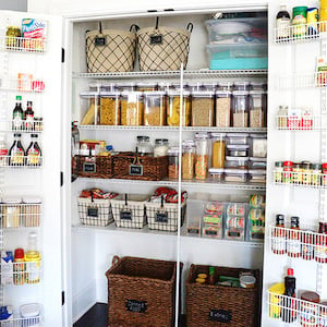 10 Creative Ideas To Organize Baking Dishes Storage On Your Kitchen -  Shelterness