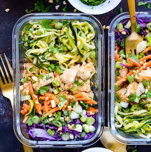 Honey Sesame Chicken Lunch Bowls - Sweet Peas and Saffron