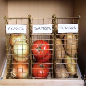 Wire Magazine Holder Storage for Potatoes and Onions