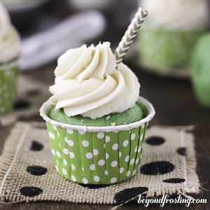 Boozy Shamrock Shake Cakes