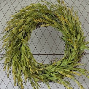 easy fake green wreath