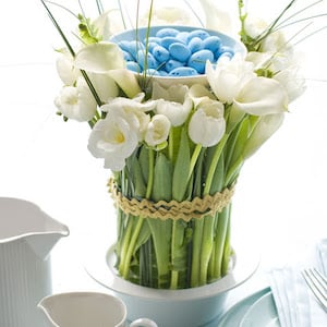 Easy Easter Arrangement for the table