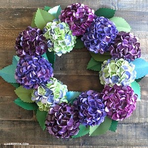 DIY paper hydrangea wreath