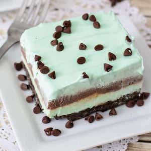 No Bake Mint Chocolate Lasagna Dessert