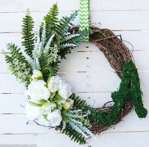     DIY Spring Monogram Wreath