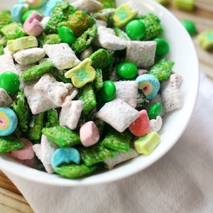 St Patrick's Day Muddy Buddies Dessert