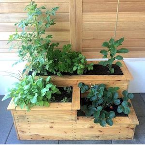 Cama de jardín elevada de varios niveles
