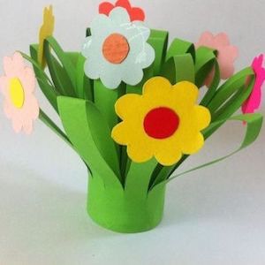 Paper Flower Bouquet mother’s day craft for kids