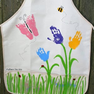 Mother's Day Handprint Art Apron gift from kids