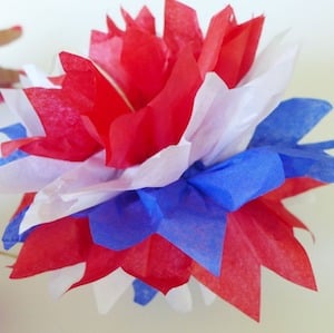DIY 4TH OF JULY TISSUE PAPER GARLAND