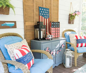 Outdoor 4th of July Porch Decorations