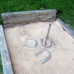 Juego de patio trasero DIY Horseshoe Pit