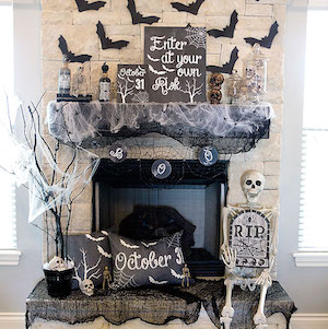 Spooky Halloween Mantel