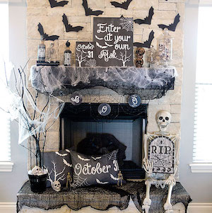 Spooky Halloween Mantel