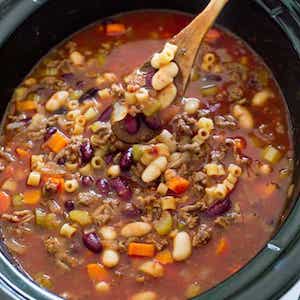 Crockpot Pasta e Fagioli Soup