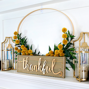 Embroidery Hoop Thanksgiving Wreath with thankful sign