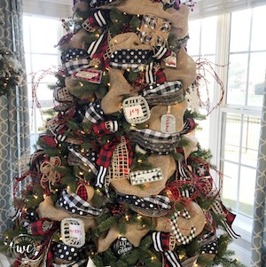 Christmas mantel decor using buffalo check! - Wilshire Collections