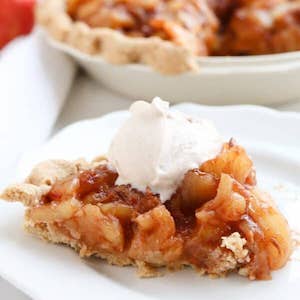 Instant Pot Caramel Apple Pie (Naturally Sweetened) Thanksgiving Dessert