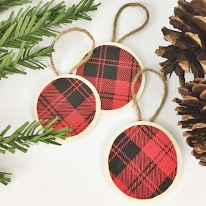 DIY Plaid Christmas wood circle Ornaments