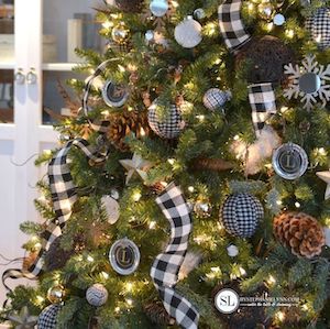 Black and White Plaid Christmas Tree 