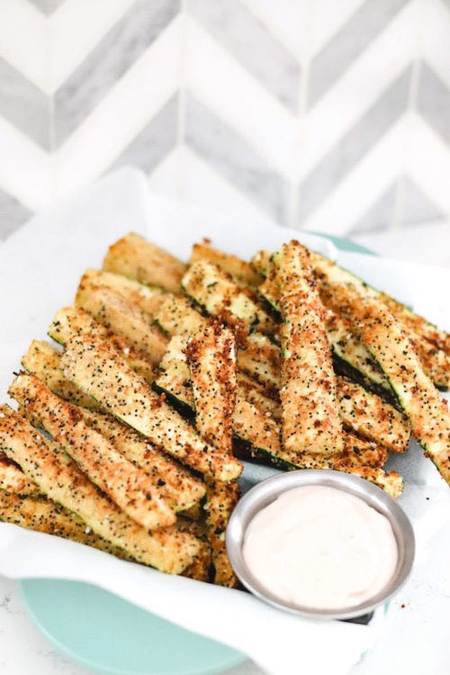 healthy air fryer Zucchini Fries 