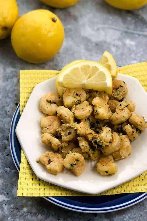 Paleo and Whole30 Lemon Garlic Shrimp