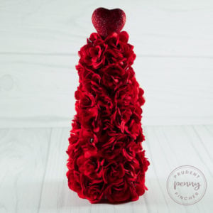 rose Valentine's Day tree decoration idea