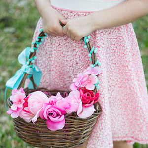  Thrifty DIY Floral Baskets