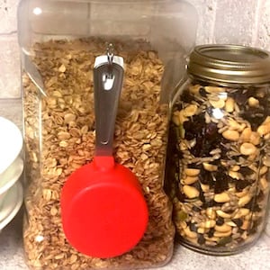 Command Hook Scoop Idea for Dry Goods