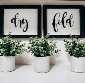 DIY Dollar Store Farmhouse Laundry Signs home decor idea