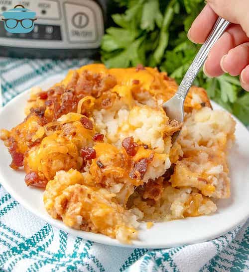 Cheesy Chicken Tater Tot Casserole