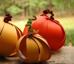 Easy Paper Pumpkins thanksgiving craft for kids