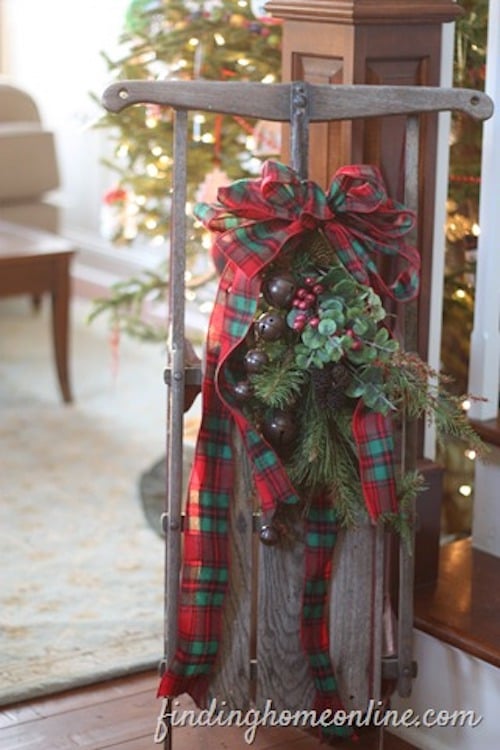 DIY Vintage Christmas Sled