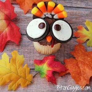 Wide Eyed thanksgiving Turkey Cupcakes treats for kids 