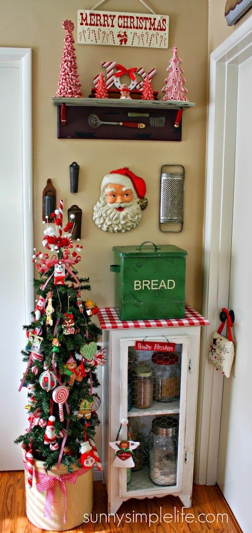 Penny's Vintage Home: Farmhouse Christmas Kitchen featuring Mason