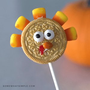 Turkey Oreo Pops Thanksgiving treat for kids