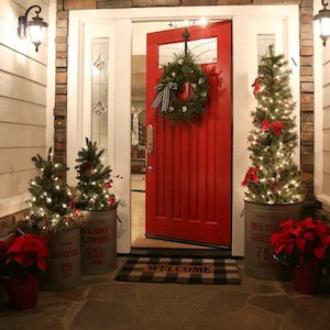 buffalo check outdoor christmas porch light idea