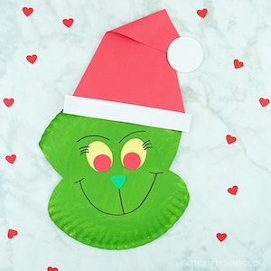 Grinch Paper Plate Christmas craft for kids