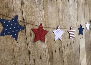 Easy Felt Star Garland for the 4th of July - Aubree Originals