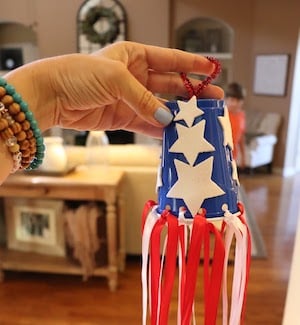 Mess Free Plastic Cup Patriotic Windsock