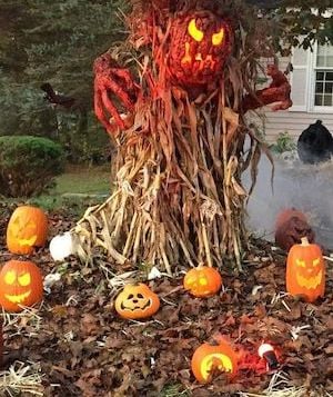 Creepy Halloween Tree