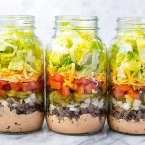 Big Mac salads in mason jars